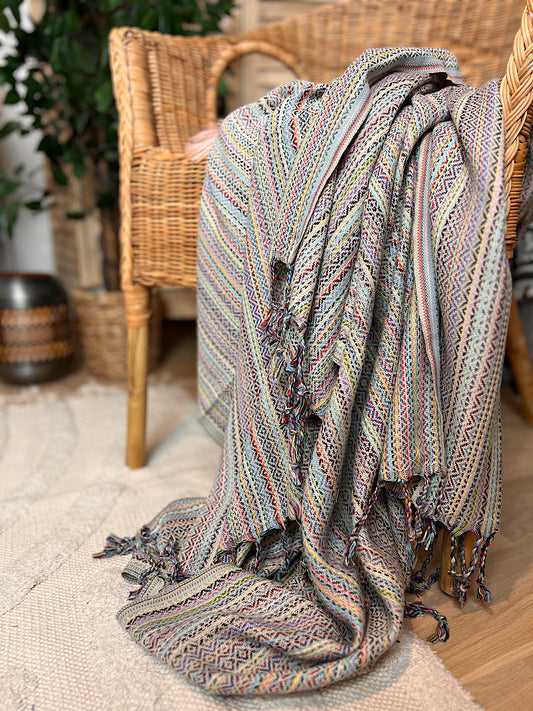 So Pretty Boho Timantti Lemon Mist hamam-pyyhe 100% puuvillaa - käytössä