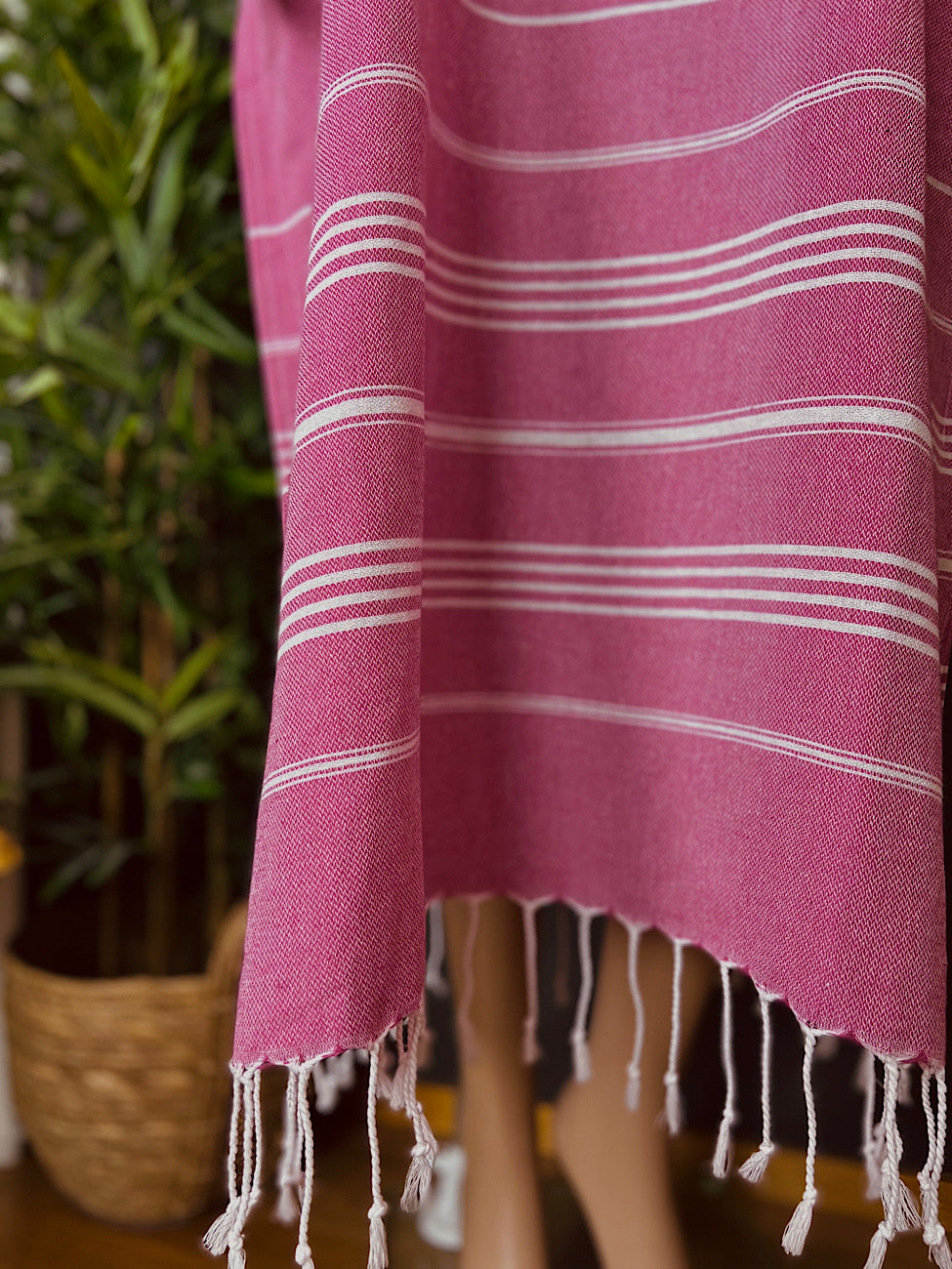 So Pretty Sultan hamam-poncho, fuksia - yksityiskohta