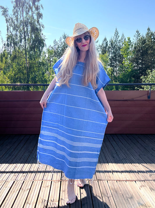 So Pretty Sultan hamam-poncho, merensininen